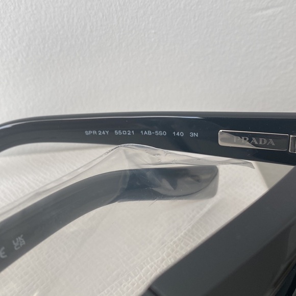 Prada Runway Sunglasses ๐ถ Authentic - Picture 7 of 12